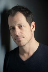 Darren Pettie Photo
