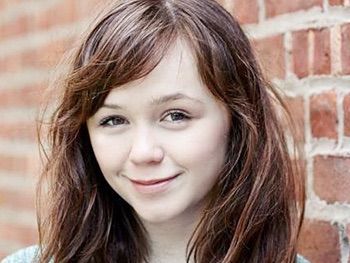 Emily Skeggs Photo