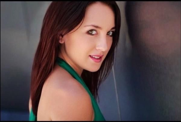 Candice Nicole Photo