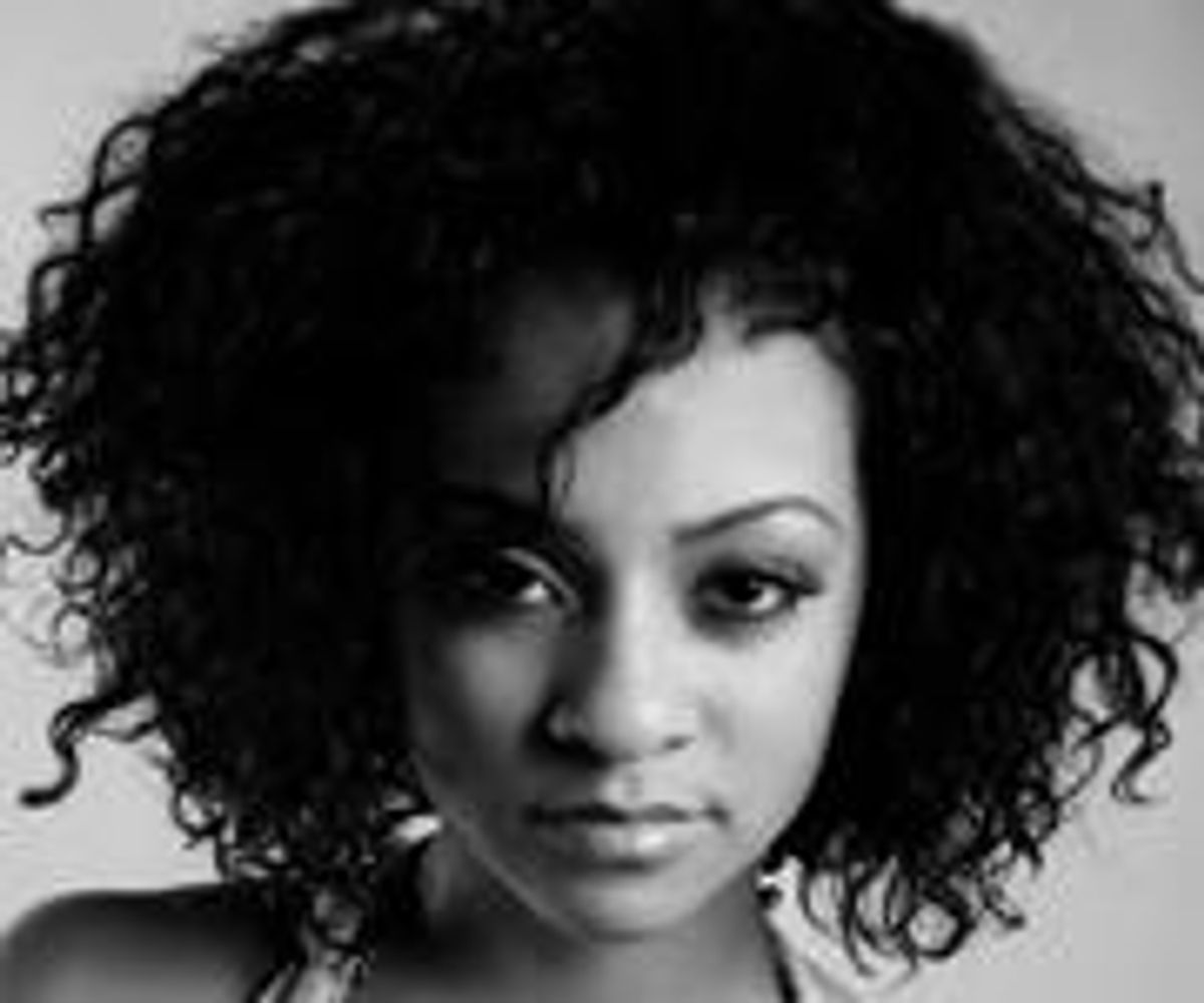 Syndee Winters Headshot