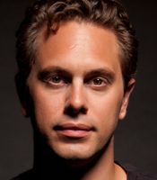 Thomas Sadoski Photo