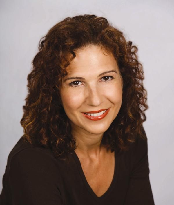 Elaine Faye Photo