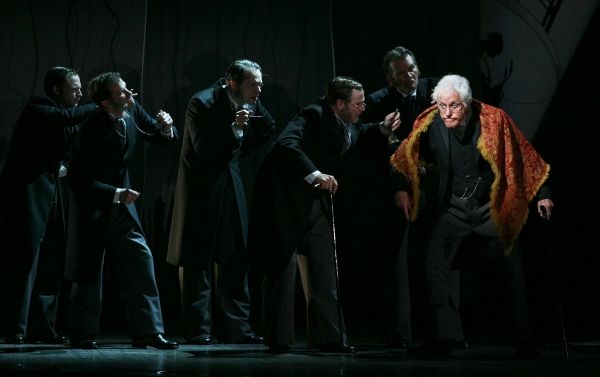 Photo Flash: Dick Van Dyke Returns to his MARY POPPINS Roots with Cameo Appearance at Ahmanson Theatre  Image