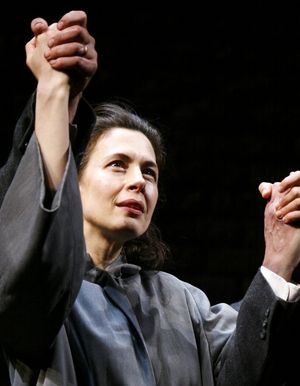 Jessica Hecht @ BroadwayWorld Jessica Hecht Photo