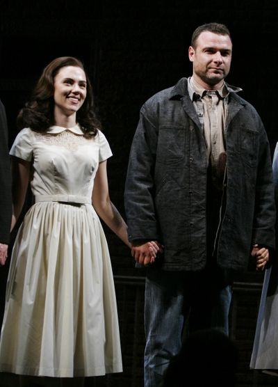 Scarlett Johansson and Liev Schreiber Photo