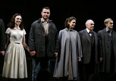 Scarlett Johansson, Liev Schreiber, Jessica Hecht, Michael Cristofer, Morgan Spector Photo