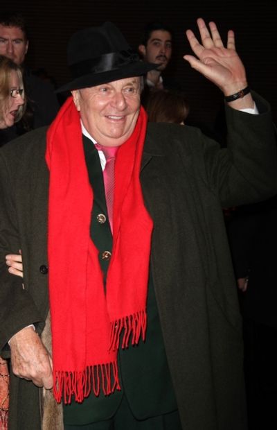 Barry Humphries aka Dame Edna Photo