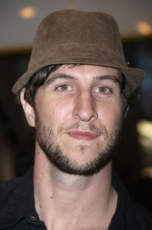 Pablo Schreiber Photo