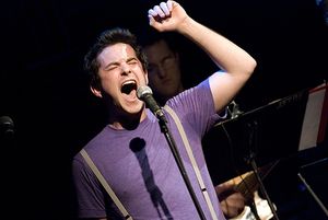 Alex Brightman Photo