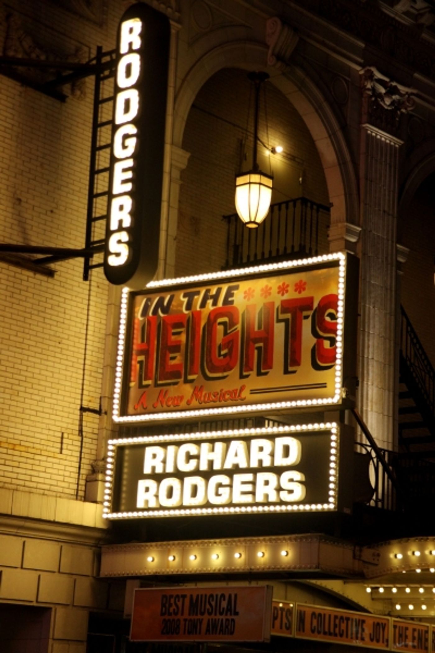 Photo Coverage: Corbin Bleu's First IN THE HEIGHTS Curtain Call Photo Coverage: Corbin Bleu's First IN THE HEIGHTS Curtain Call Image