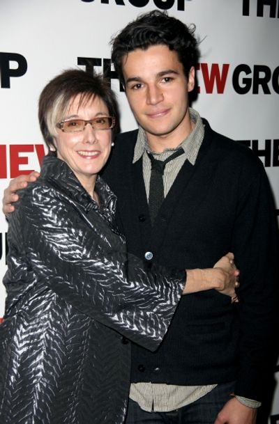 Robyn Goodman & Christopher Abbott Photo