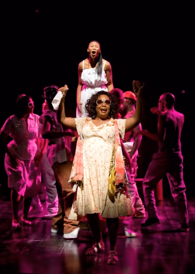 Alana Arenas (above), Jacqueline Williams (below) and the cast of Steppenwolf's The B Photo