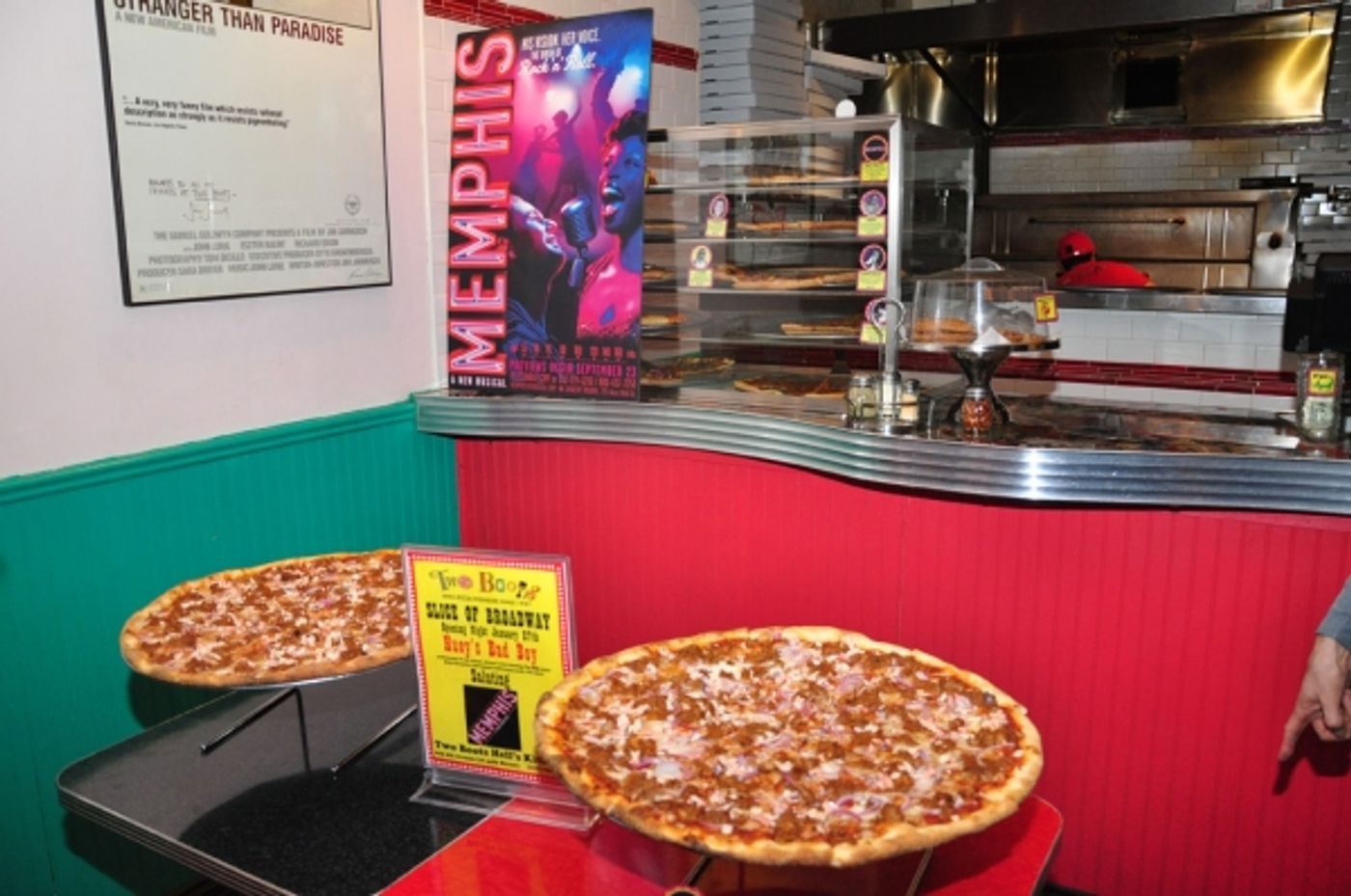 Photo Coverage: 'A Slice of Broadway' Honors MEMPHIS with 'Huey's Bad Boy' Pizza  Image
