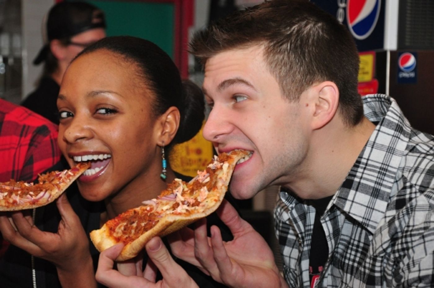 Photo Coverage: 'A Slice of Broadway' Honors MEMPHIS with 'Huey's Bad Boy' Pizza  Image
