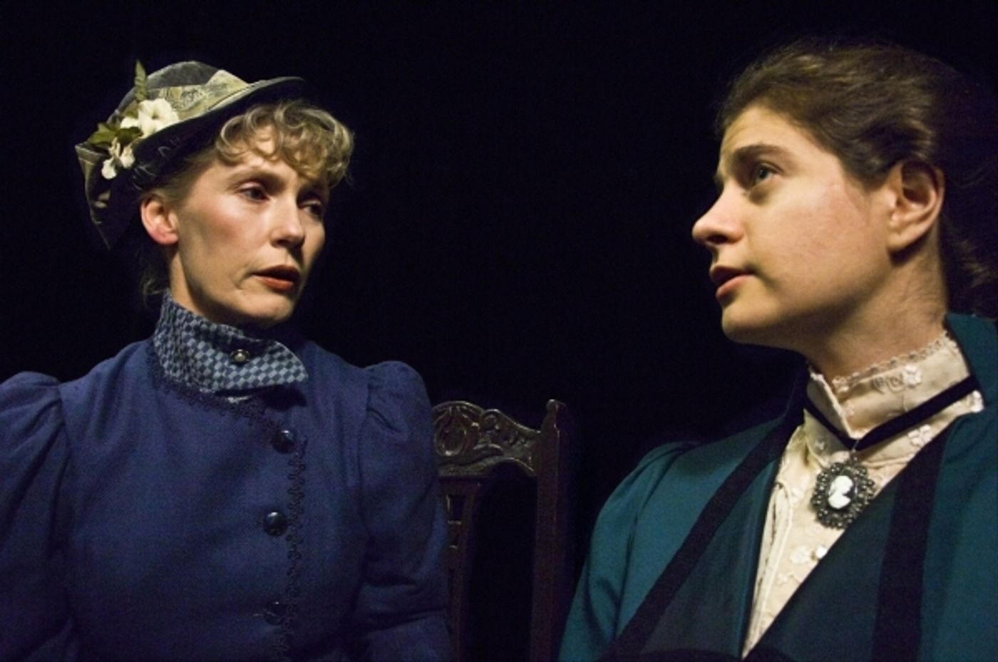 Photo Flash: Deep Dish Theater Presents AN IDEAL HUSBAND 2/12-3/6  Image