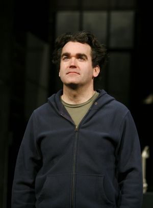 Brian d'Arcy James
 Photo