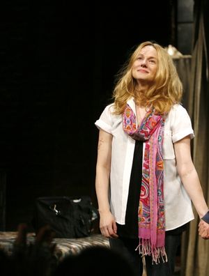 Laura Linney Photo