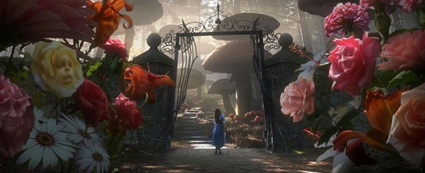 Photo Flash: Depp, Hathaway, Lucas & More in Burton's 'Alice in Wonderland'  Image