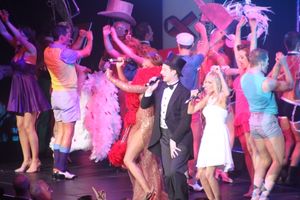 Vanessa Williams, Euan Morton and Kristin Chenoweth with The Best Game in Town Performers @ BroadwayWorld Vanessa Williams, Euan Morton and Kristin Chenoweth with The Best Game in Town Perfor Photo