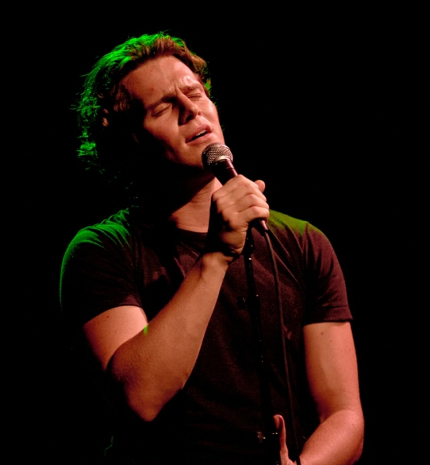 Photo Flash: Jonathan Groff Plays Joe's Pub!  Image