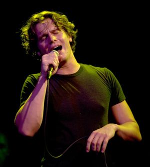 Jonathan Groff Photo