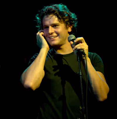 Jonathan Groff Photo