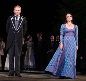 Jesse Tyler Ferguson and Heather Lind @ BroadwayWorld Jesse Tyler Ferguson and Heather Lind Photo