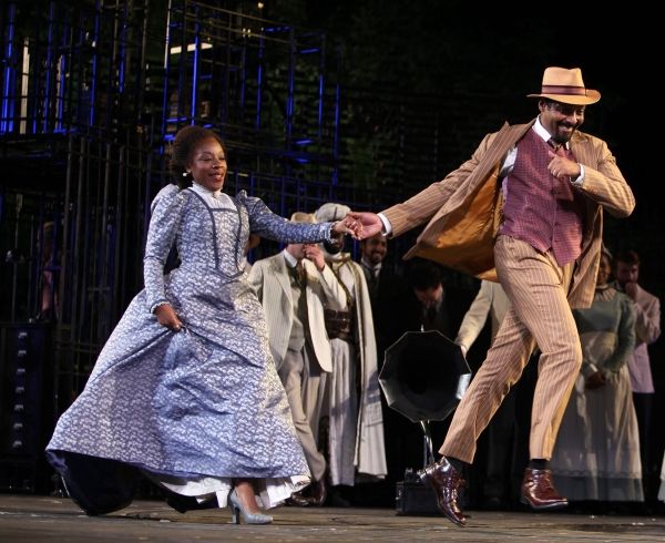 Marianne Jean-Baptiste and Jesse L. Martin Photo