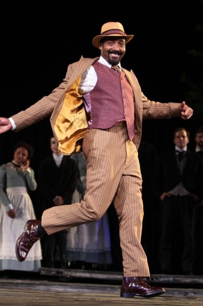 Jesse L. Martin Photo