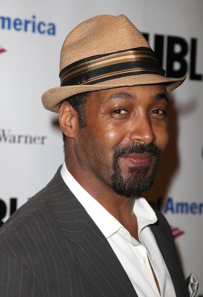  Jesse L. Martin Photo