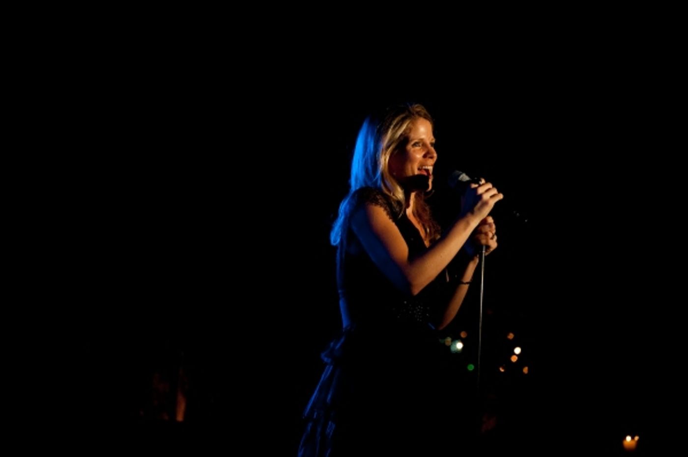 Photo Flash: Kelli O'Hara Sings At Riverside Park Fund's Broadway At The Boat Basin  Image