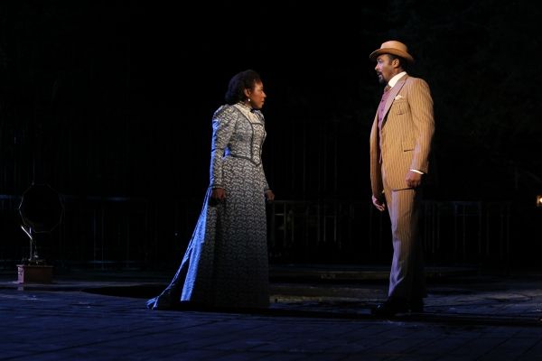 Marianne Jean-Baptiste and Jesse L. Martin Photo