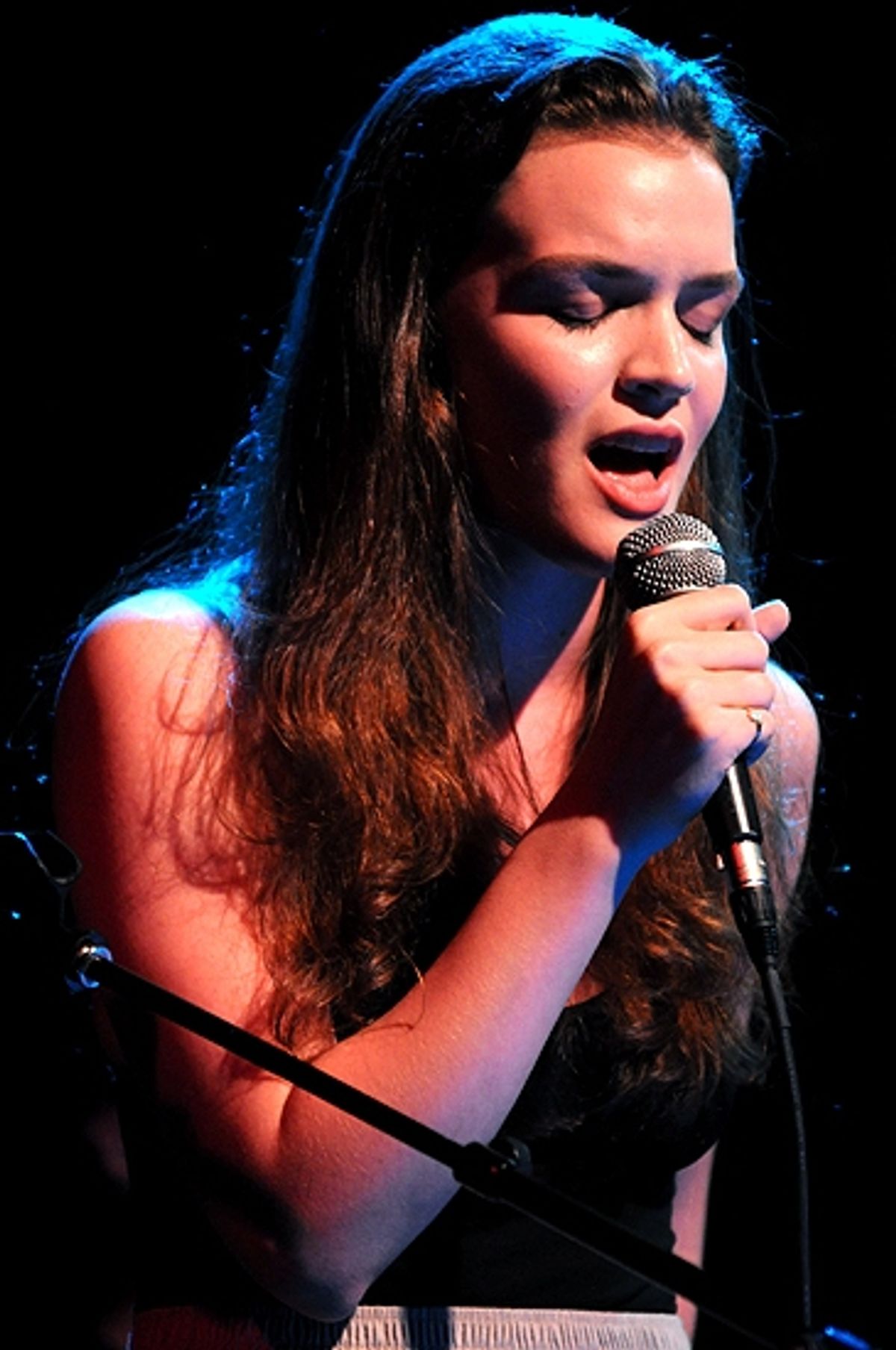  Jennifer Damiano at 
