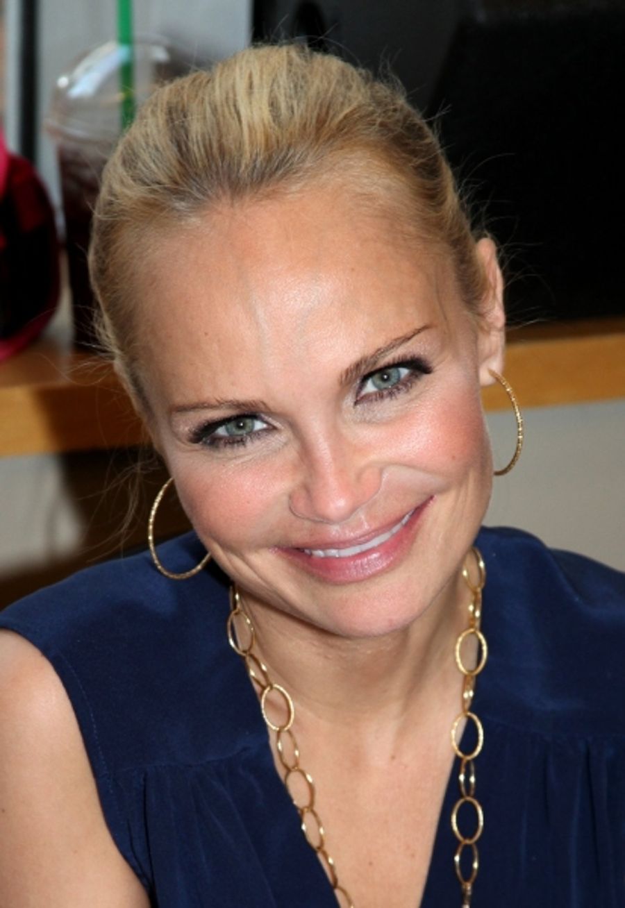 Photo Coverage: PROMISES, PROMISES Celebrates Cast Album Release at Barnes & Noble Image