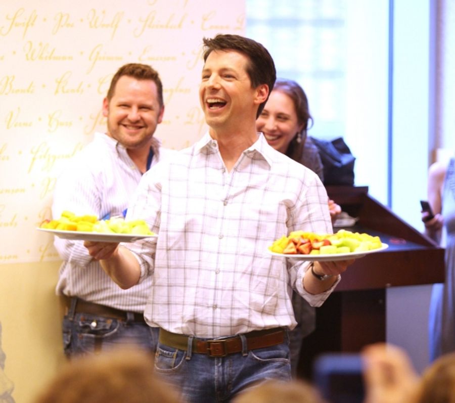 Photo Coverage: PROMISES, PROMISES Celebrates Cast Album Release at Barnes & Noble Image