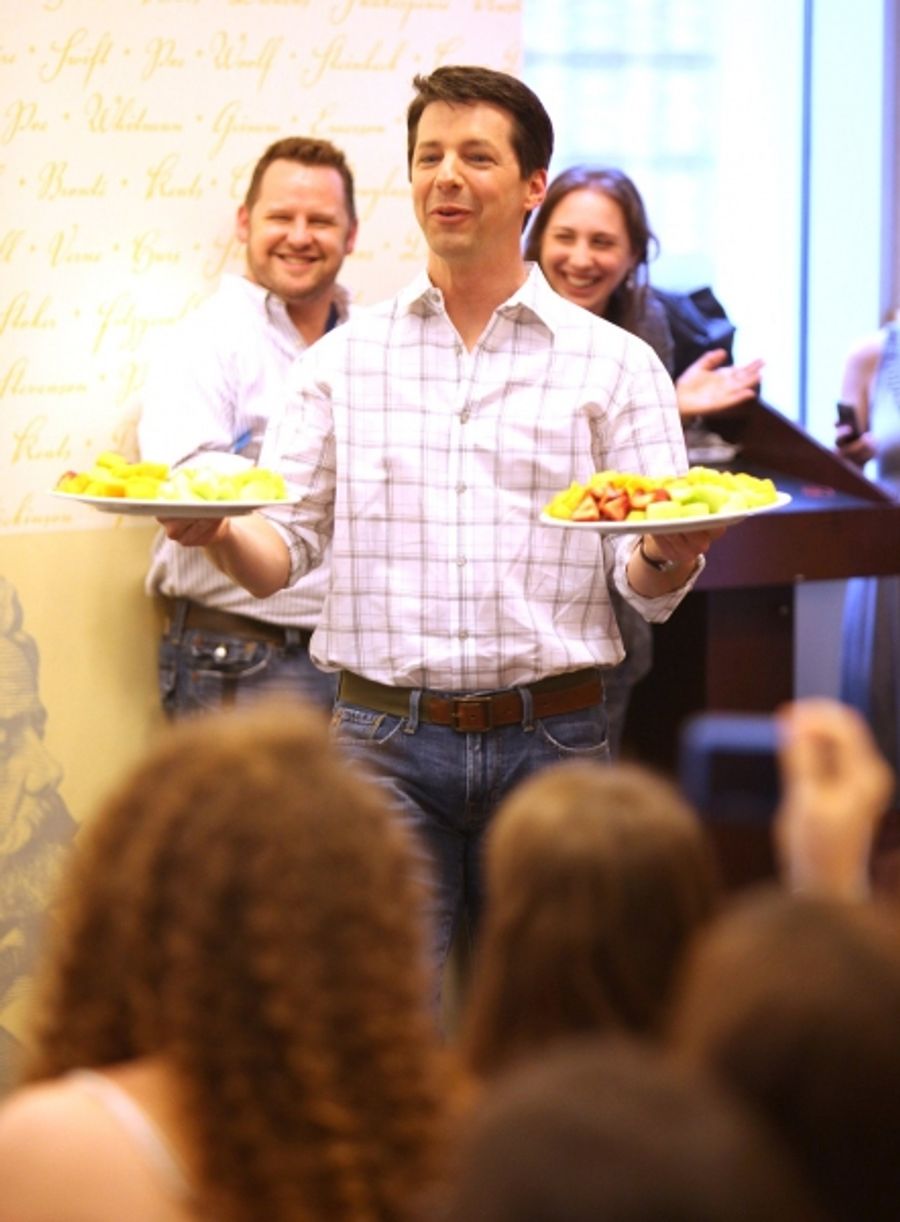 Photo Coverage: PROMISES, PROMISES Celebrates Cast Album Release at Barnes & Noble Image