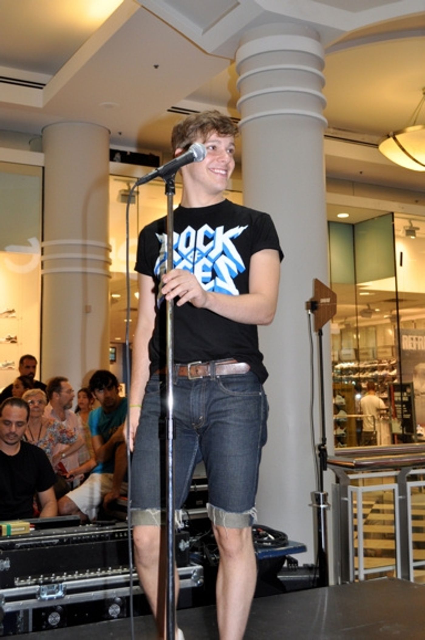 Photo Coverage: JCPenney and the Cast of Rock of Ages Kick Off Broadway in Bryant Bark!  Image