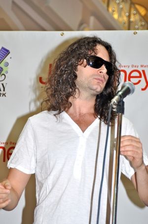 Constantine Maroulis Photo
