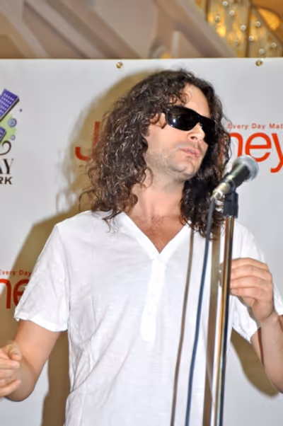Constantine Maroulis Photo