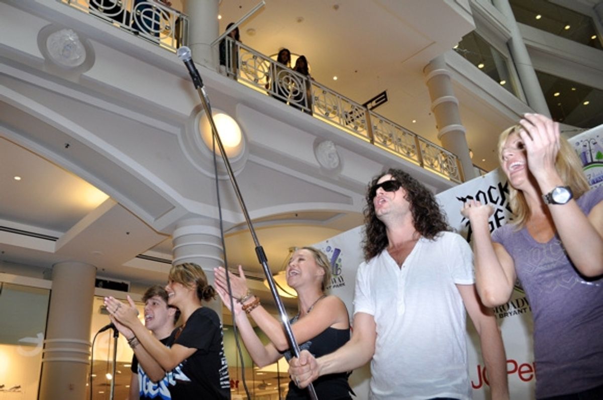 Everyone sings along with Derek St. Pierre, Ericka Hunter, Becca Tobin, Constantine Maroulis and Jenifer Foote at 