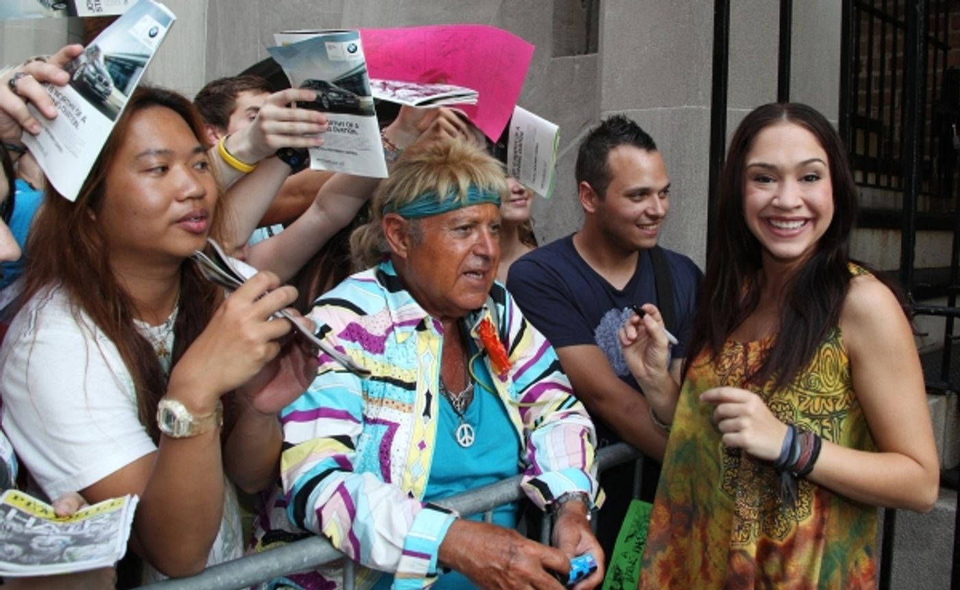 Photo Coverage: HAIR's Closing Stage Door!  Image