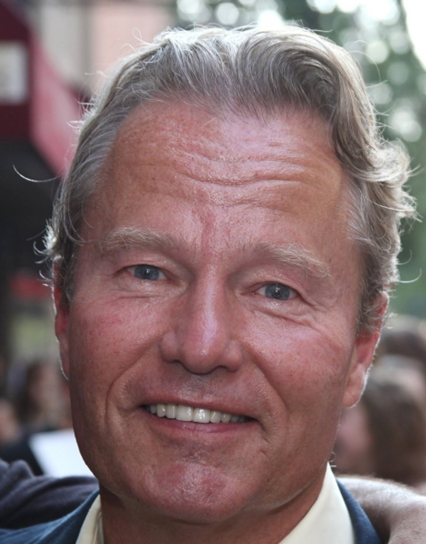 Photo Coverage: HAIR's Closing Stage Door!  Image