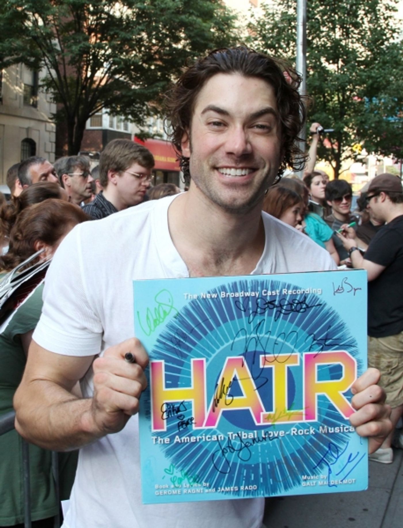 Photo Coverage: HAIR's Closing Stage Door!  Image
