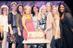 Monique Fowler (understudy), Diane Neal, Cobie Smulders, Rachael Harris, director Karen Carpenter, Penny Fuller, Katie Finneran, Anna Chlumsky, LaTanya Richardson Jackson @ BroadwayWorld Monique Fowler (understudy), Diane Neal, Cobie Smulders, Rachael Harris, director Kar Photo