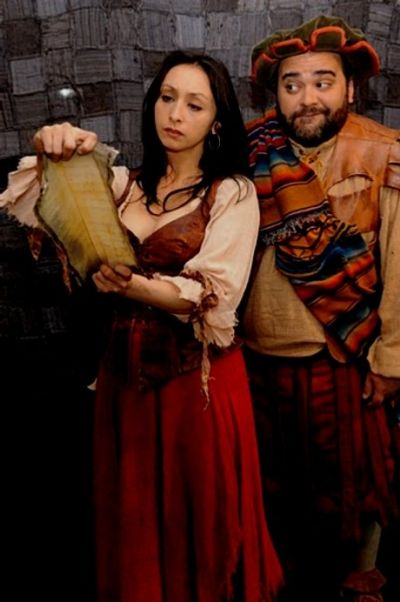 Natscia Diaz and Richard Ruiz Photo