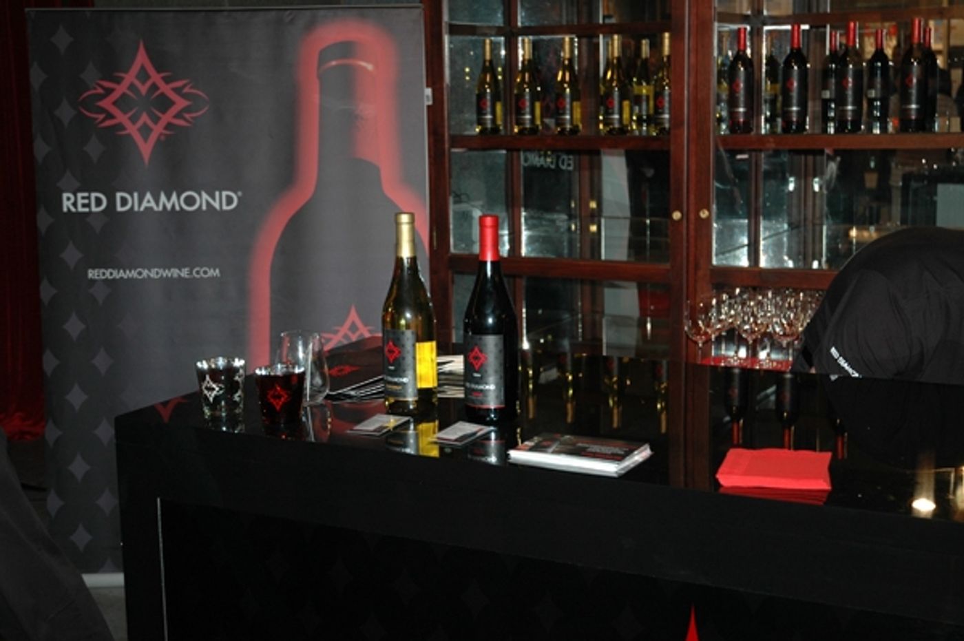 Photo Flash: Art Project LA Celebrity Art Auction Photo Flash: Art Project LA Celebrity Art Auction Image