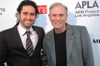 John Lloyd Young (Jersey Boys) poses with a VIP guest. Photo