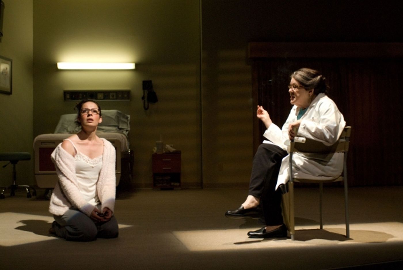 Photo Coverage: Steppenwolf Presents A PARALLELOGRAM, Thru 8/29  Image