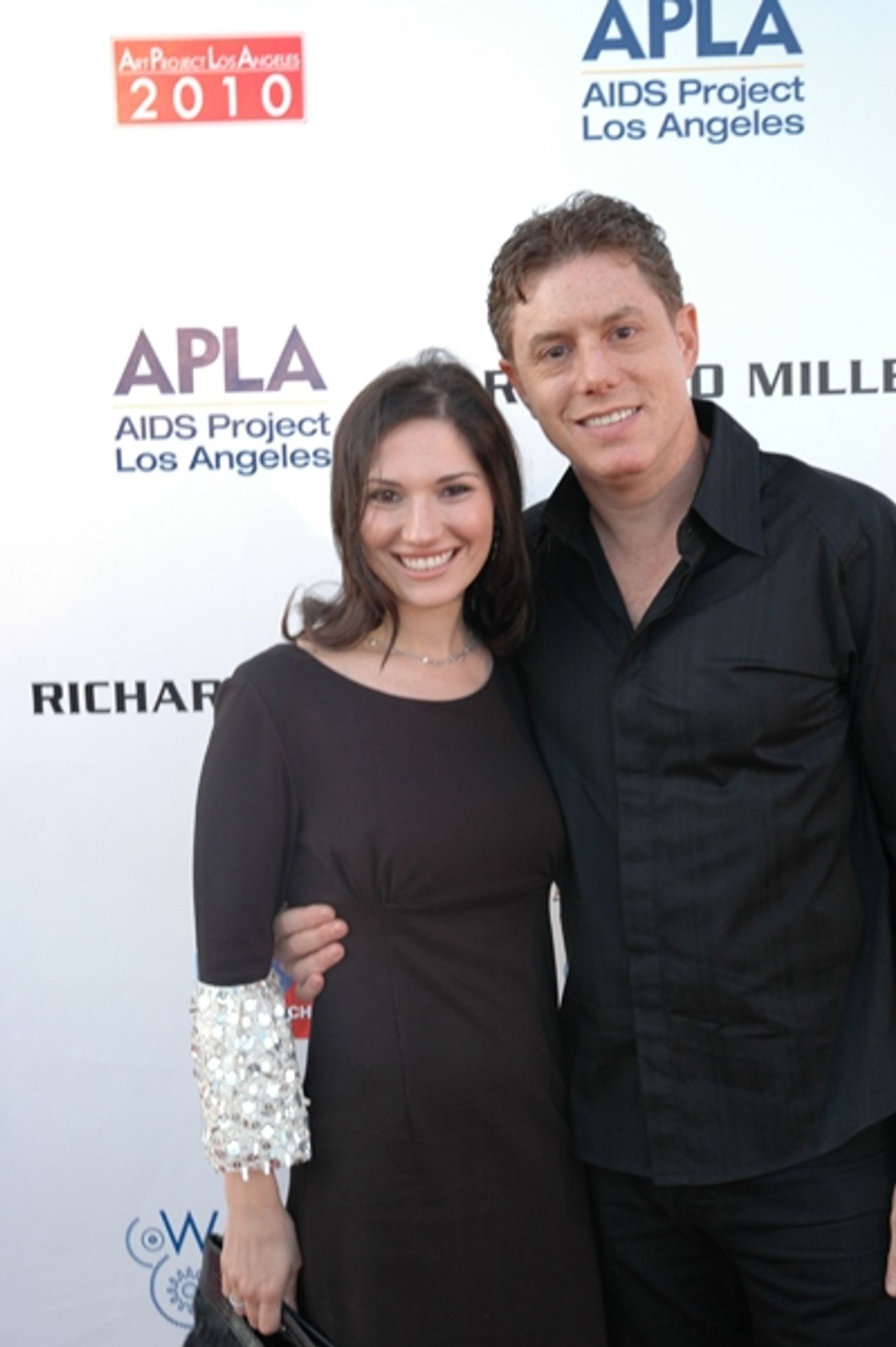 Photo Coverage: APLA Raises $235K with Art Auction  Image
