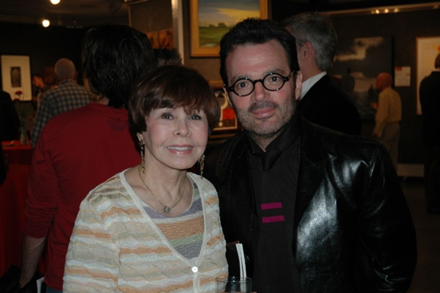 Photo Coverage: APLA Raises $235K with Art Auction  Image